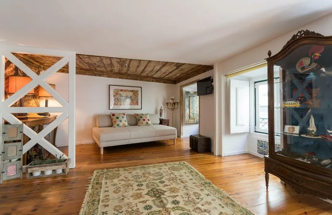 Charming Apartment Travessa Do Alcaide-1
